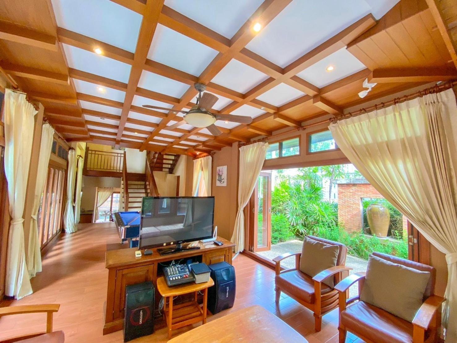 Villano Dara Pool Villa Praia de Jomtien Exterior foto